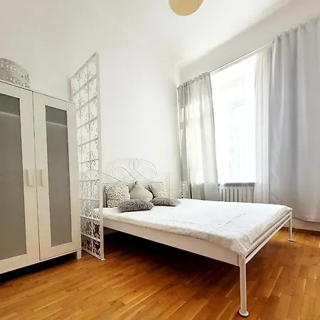 Przytulne Apartamenty W Centrum Warszawy Lok 2 Varsovia Exterior foto